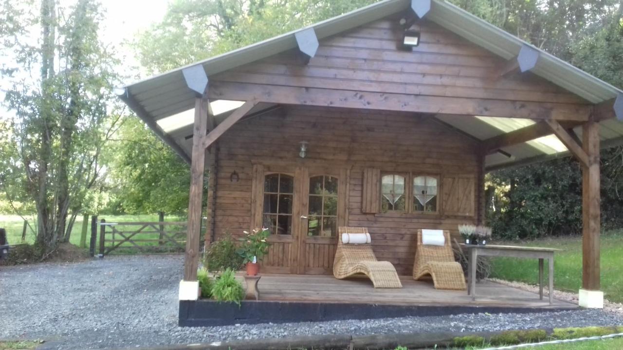Les Chevreuils Bed & Breakfast Saint-Sylvestre-de-Cormeilles Bagian luar foto