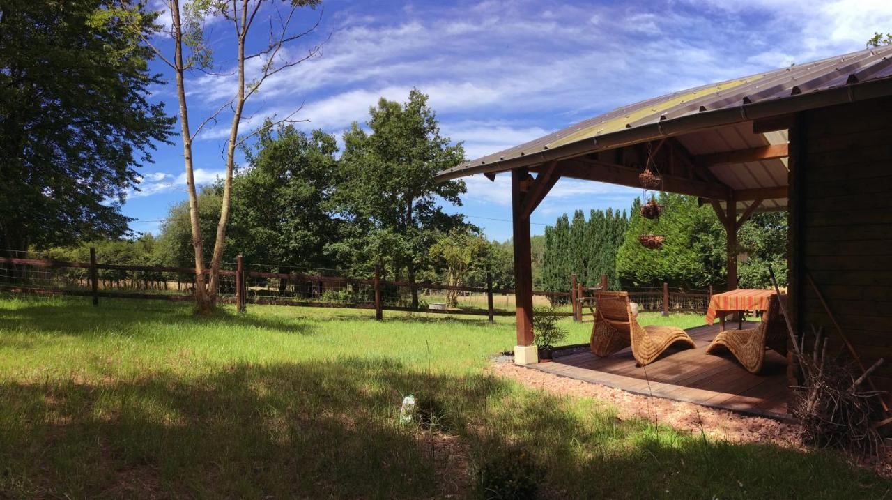 Les Chevreuils Bed & Breakfast Saint-Sylvestre-de-Cormeilles Bagian luar foto
